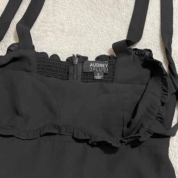 Little Black Mini Dress w/ Sweetheart Neckline and Ruffles Size Small - Picture 4 of 12